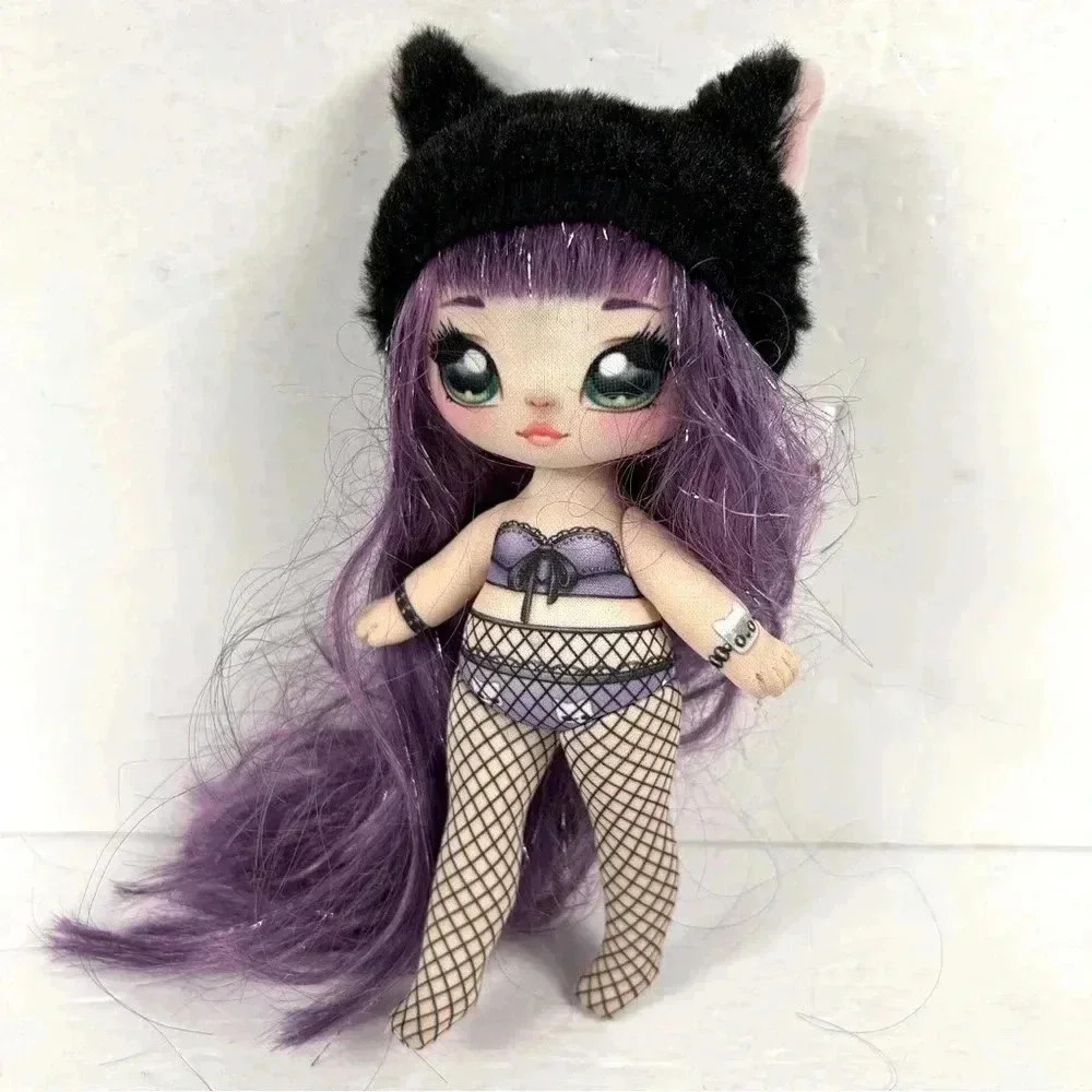 Na! Na! Na  Surprise Doll